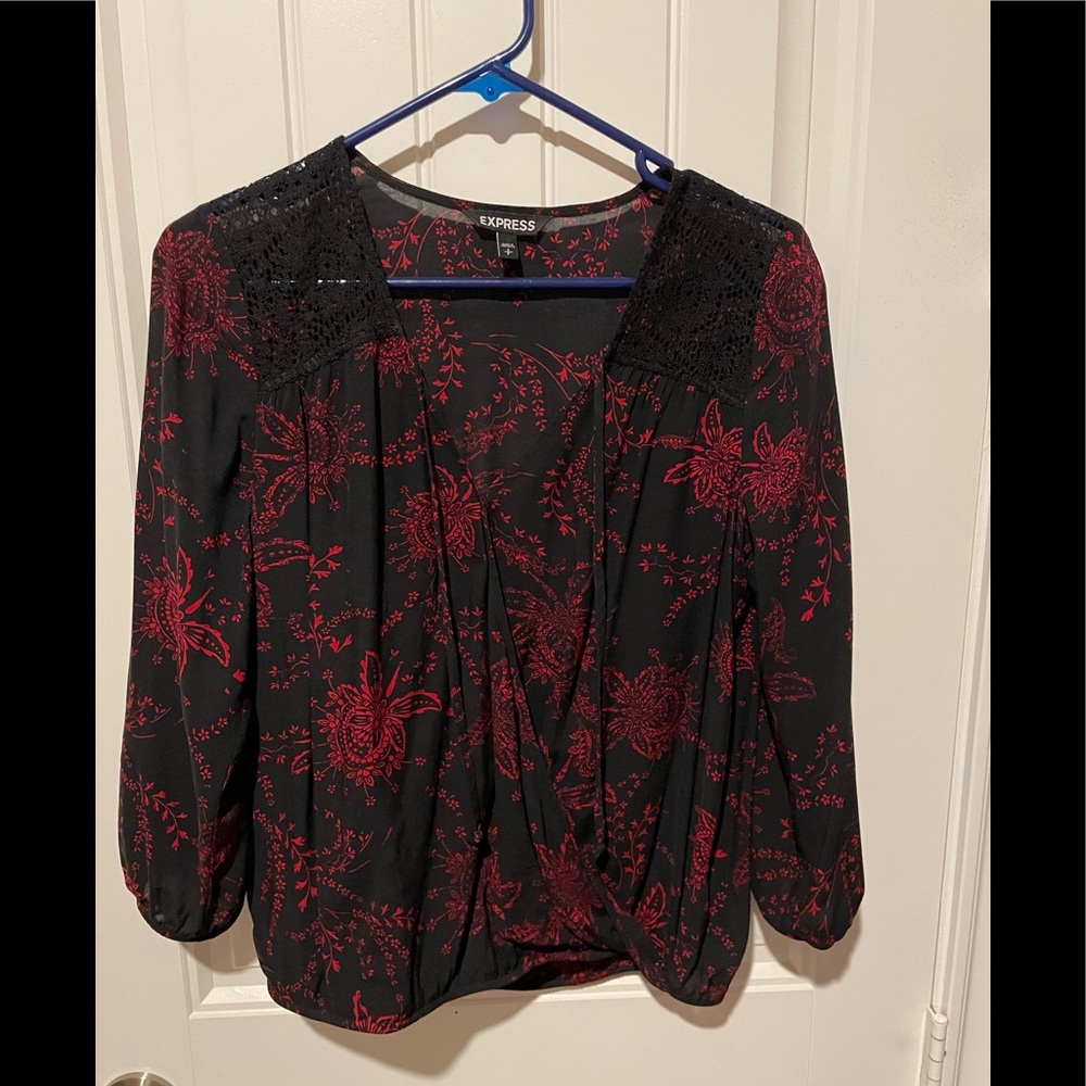 Express black & red pheasant top